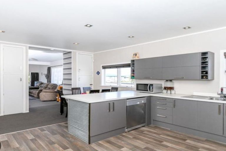 Photo of property in 7 Hilton Road, St Andrews, Hamilton, 3200