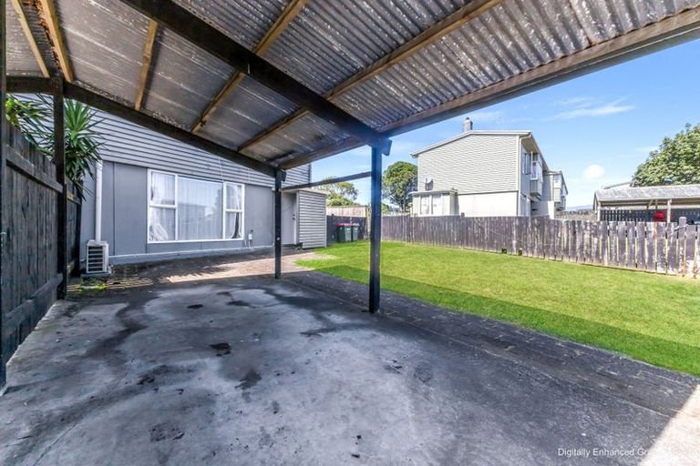 Photo of property in 20 Cook Street, Marfell, New Plymouth, 4310