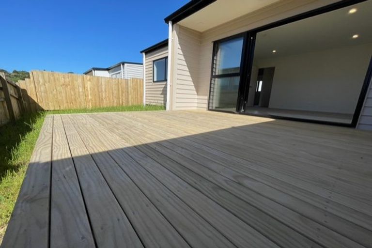 Photo of property in 13a Poruru Close, Papakura, 2110