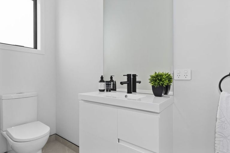 Photo of property in 297a Otumoetai Road, Otumoetai, Tauranga, 3110