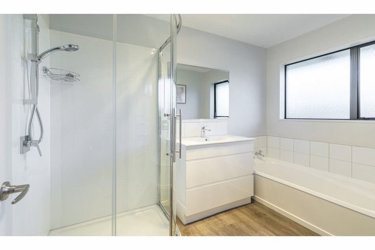 Photo of property in 1 Appleton Place, Woodend, 7610