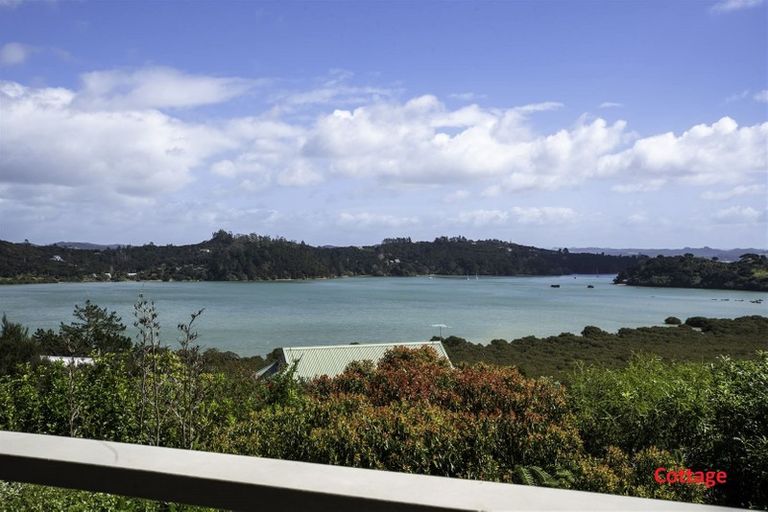 Photo of property in 9 Toi Track, Russell, 0272