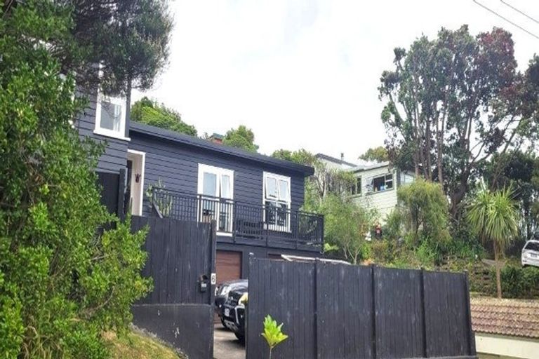 Photo of property in 6 View Road, Titahi Bay, Porirua, 5022