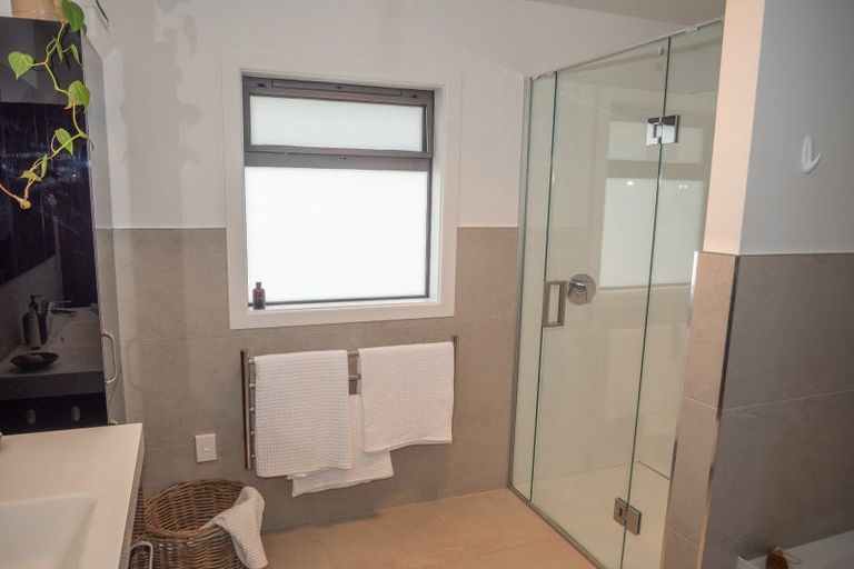 Photo of property in 24 Eagles Way, Cable Bay, 0420