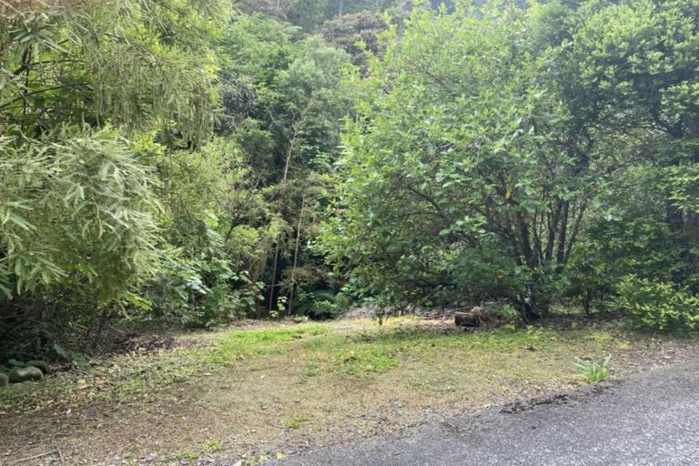 Photo of property in 75 Elmslie Road, Pinehaven, Upper Hutt, 5019
