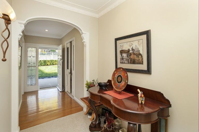 Photo of property in 378 Riddell Road, Glendowie, Auckland, 1071