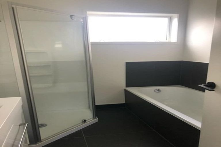 Photo of property in 11 Bale Way, Pukekohe, 2120