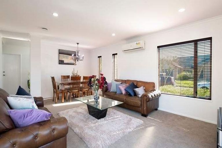 Photo of property in 4 Stornaway Drive, Flat Bush, Auckland, 2016