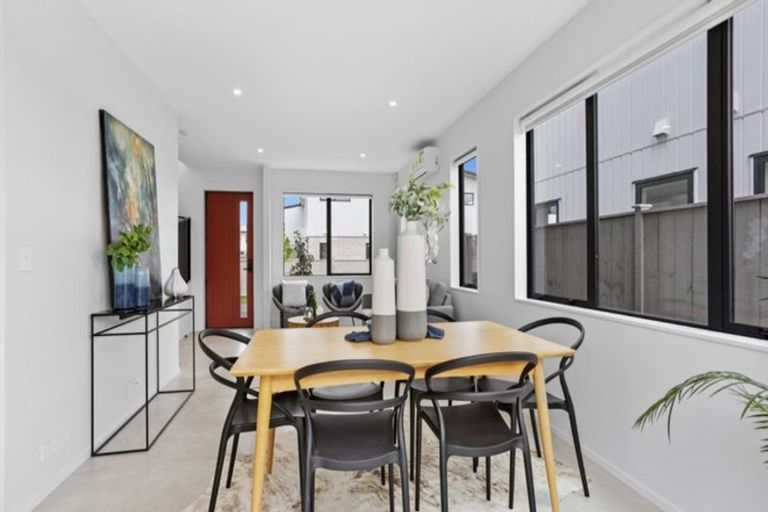 Photo of property in 9 Adlam Lane, Takanini, 2112