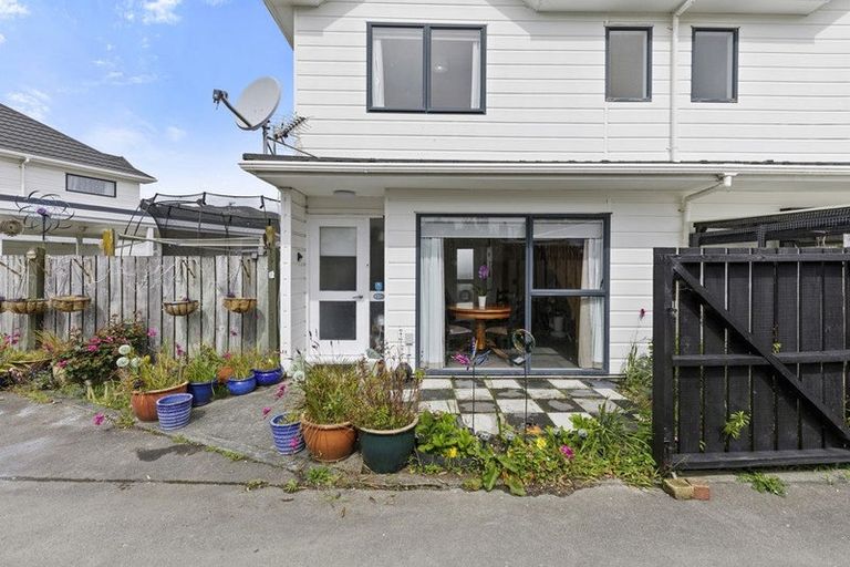 Photo of property in 4/24 Mason Street, Moera, Lower Hutt, 5010