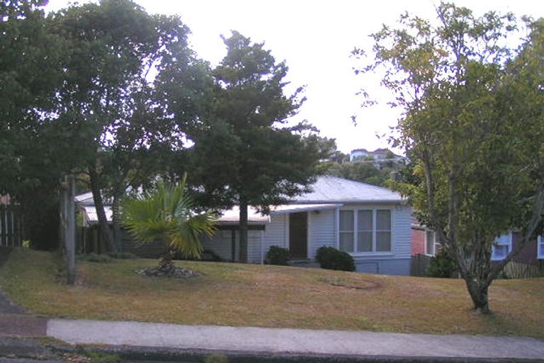 Photo of property in 11 Meadowvale Avenue, Forrest Hill, Auckland, 0620