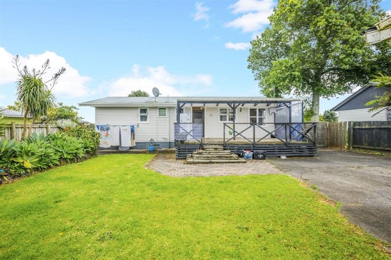 Photo of property in 12 Cargill Street, Papakura, 2110