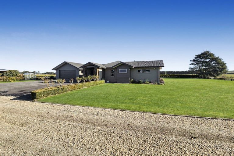 Photo of property in 305 Parsons Road, Weston, Oamaru, 9491