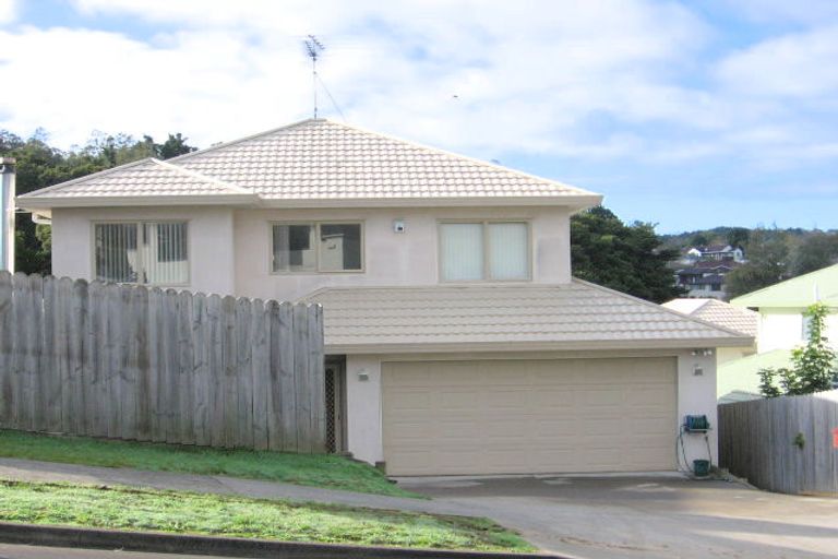 Photo of property in 1a Chieftain Rise, Goodwood Heights, Auckland, 2105