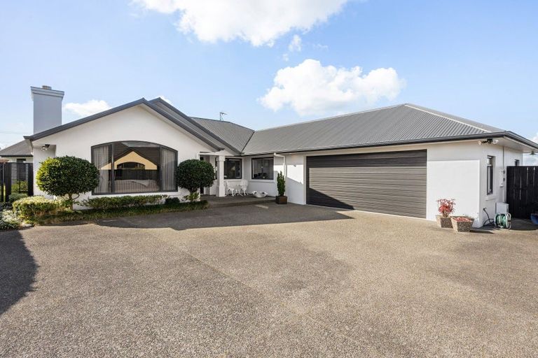 Photo of property in 16 Strathconnan Court, Rototuna, Hamilton, 3210