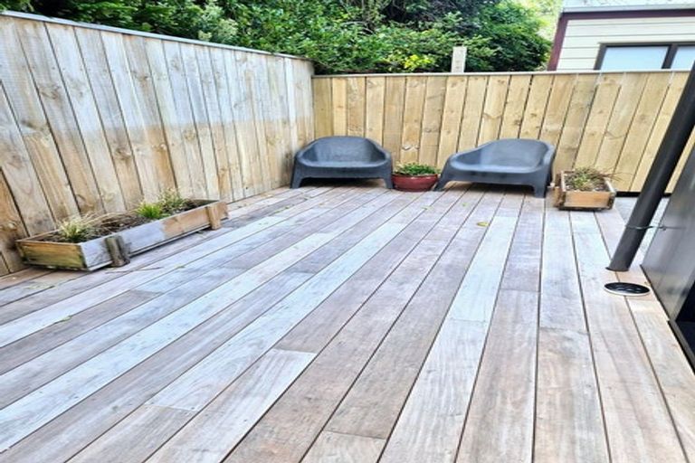 Photo of property in 112b Freyberg Street, Lyall Bay, Wellington, 6022