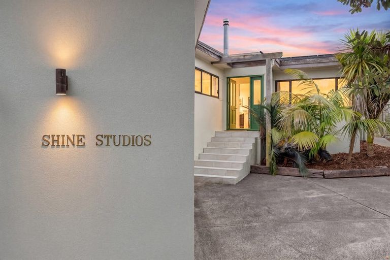Photo of property in 20 Rawhiti Road, Manly, Whangaparaoa, 0930