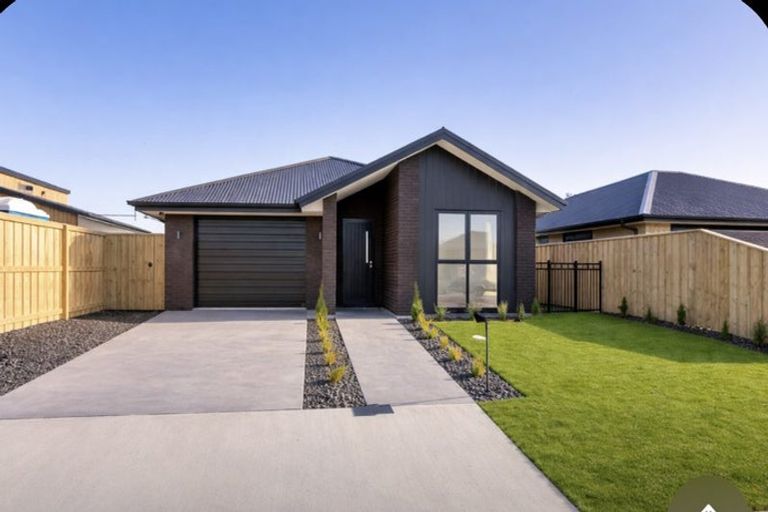 Photo of property in 35 Herridge Street, Woodend, 7610