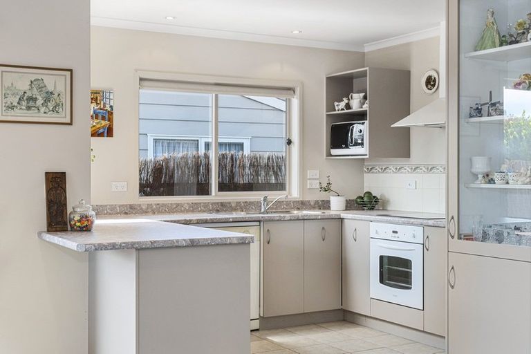 Photo of property in 42a Bellevue Road, Brookfield, Tauranga, 3110