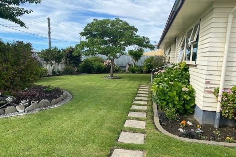 Photo of property in 21 Murphy Road, Taradale, Napier, 4112