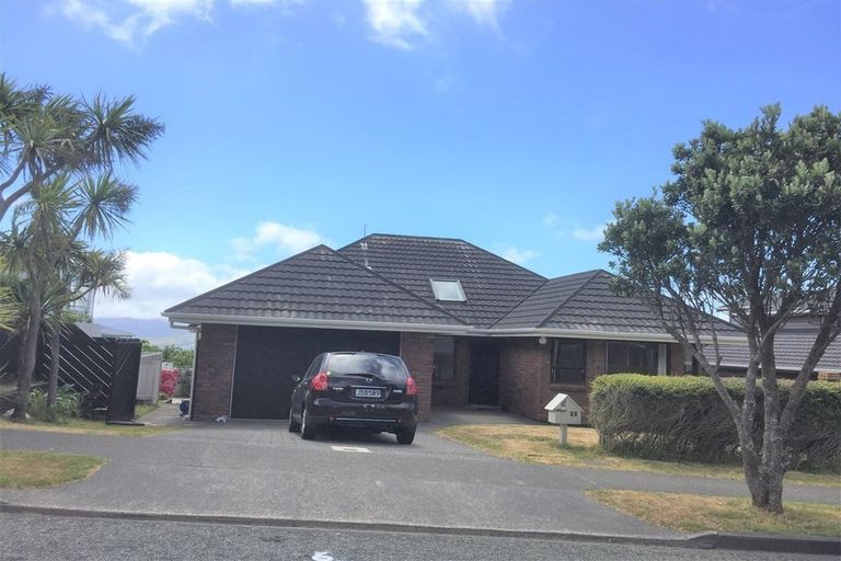 Photo of property in 30 Nalanda Crescent, Broadmeadows, Wellington, 6035