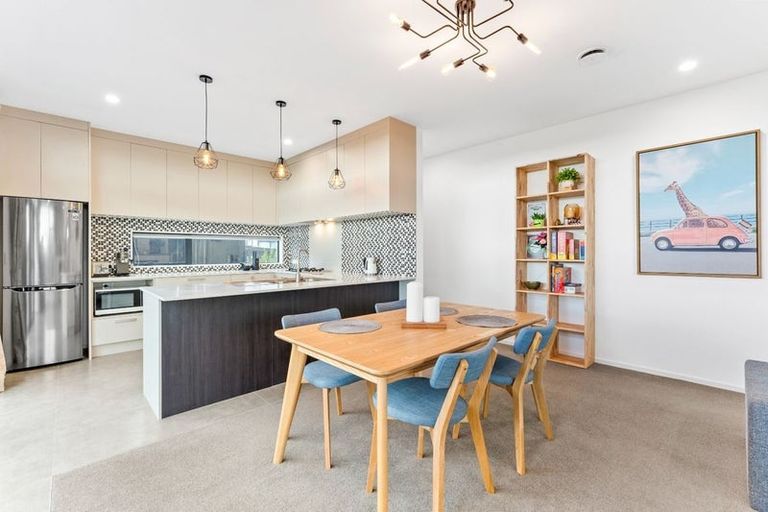 Photo of property in 47 Battalion Drive, Papakura, 2110