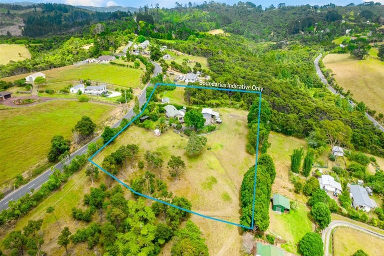 Photo of property in 45 Bethells Road, Waitakere, Henderson, 0782