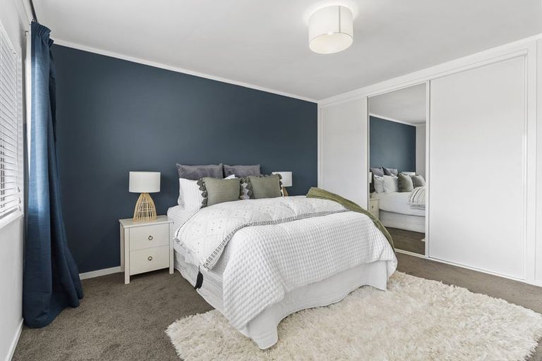 Photo of property in 1/3 Tirimoana Road, Te Atatu South, Auckland, 0602