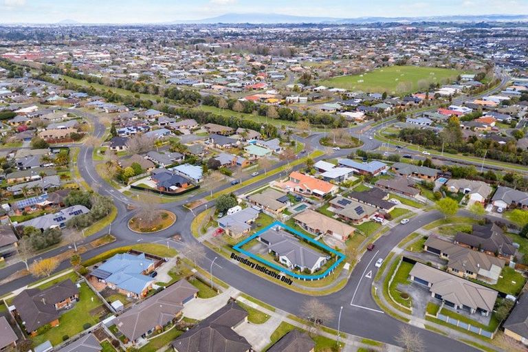 Photo of property in 1 Whitford Place, Rototuna North, Hamilton, 3210