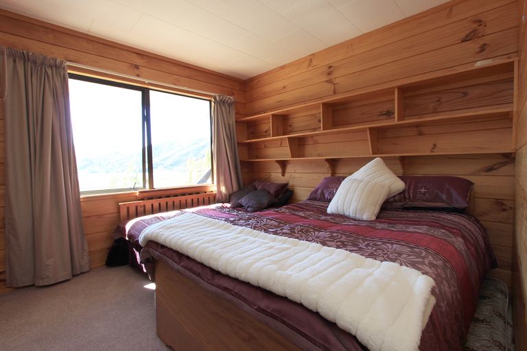 Photo of property in 17 Beach Place, Havelock, 7100