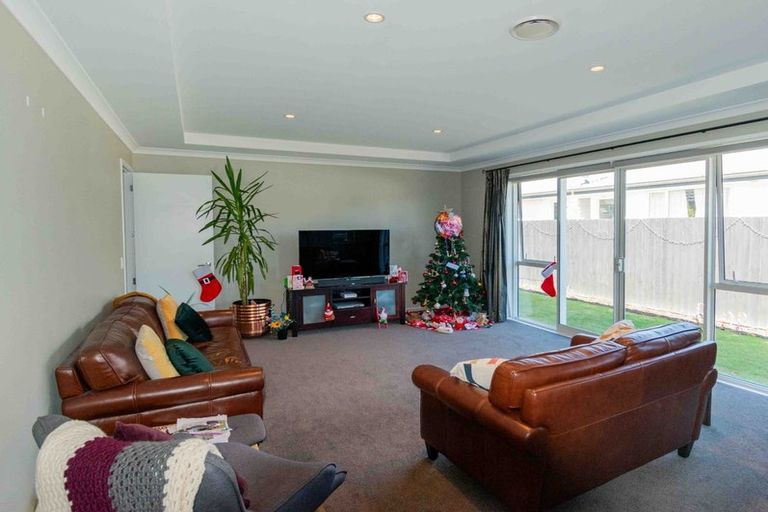 Photo of property in 10 Hyde Place, Halswell, Christchurch, 8025