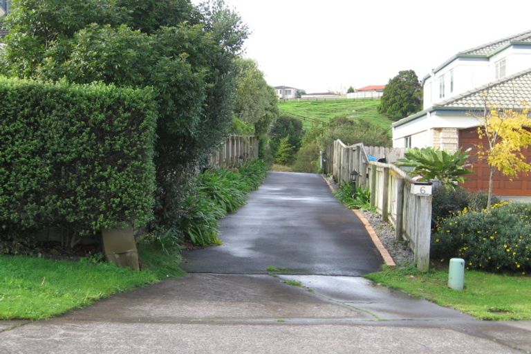 Photo of property in 6 Ramoana Mews, Shelly Park, Auckland, 2014