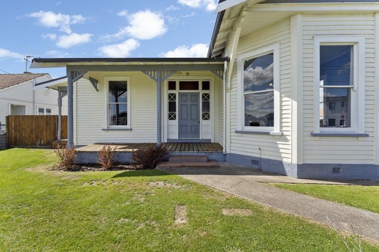 Photo of property in 2 Brunswick Road, Aramoho, Whanganui, 4500