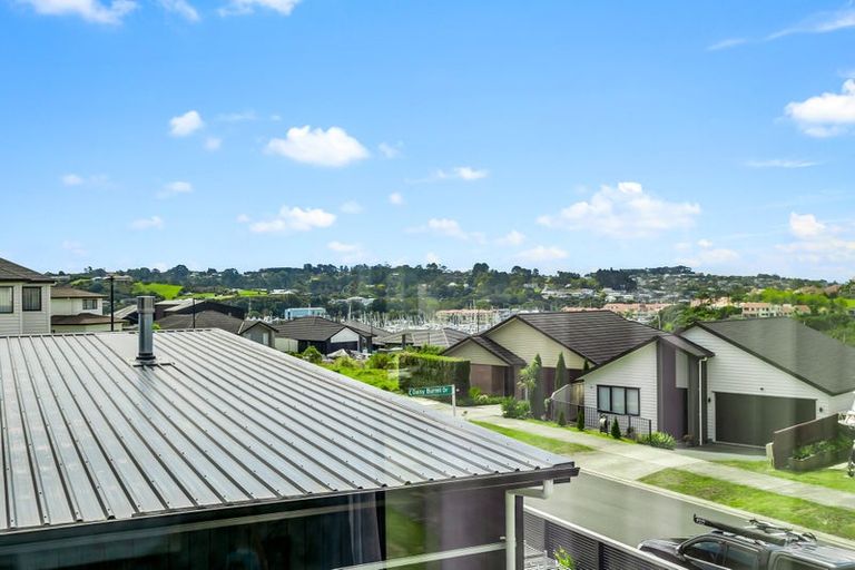 Photo of property in 36 Resolution Drive, Gulf Harbour, Whangaparaoa, 0930