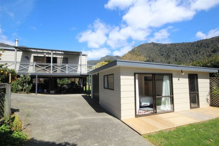 Photo of property in 10 Nikau Street, Duncan Bay, Rai Valley, 7195