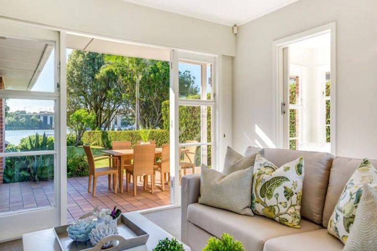 Photo of property in 37 Millen Avenue, Pakuranga, Auckland, 2010