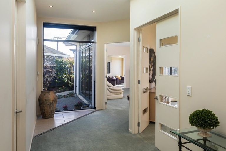 Photo of property in 51 Kirkwood Avenue, Upper Riccarton, Christchurch, 8041