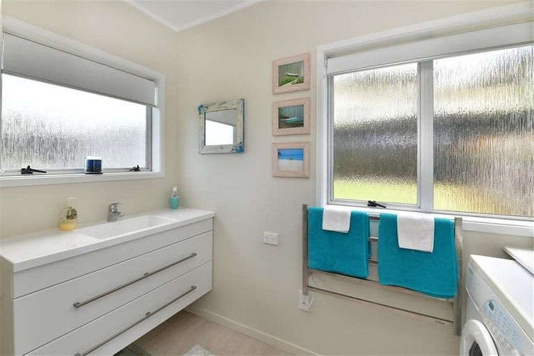 Photo of property in 12 Snells Beach Road, Snells Beach, 0920