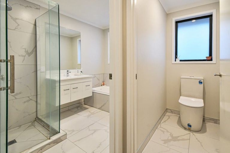 Photo of property in 82 Harriet Johnston Drive, Pokeno, 2402