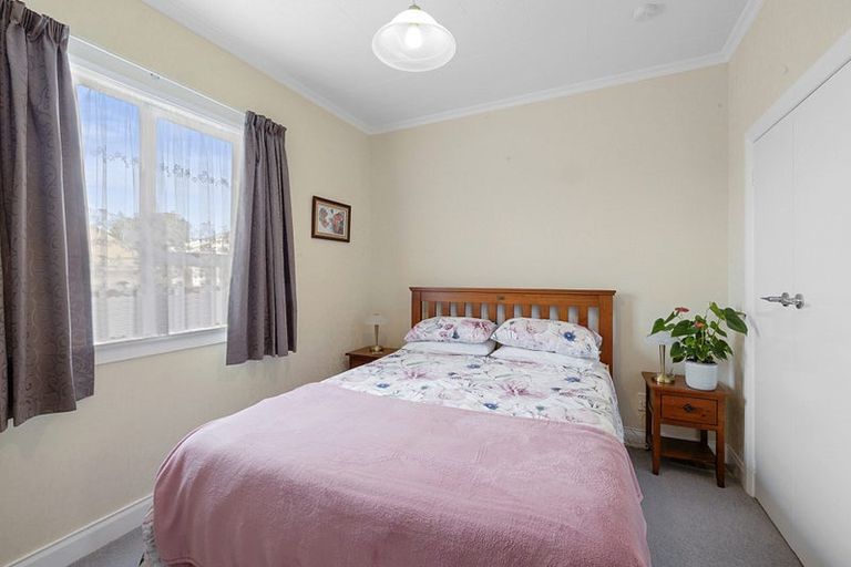 Photo of property in 117 Belt Road, New Plymouth, 4310