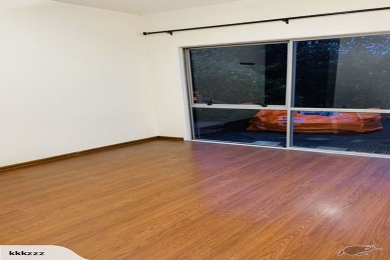 Photo of property in 31 Sequoia Place, Sunnynook, Auckland, 0620