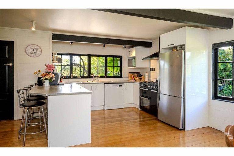 Photo of property in 17 Pickmere Lane, Kerikeri, 0230