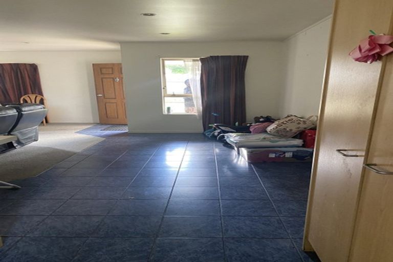 Photo of property in 5 Enuamanu Road, Favona, Auckland, 2024