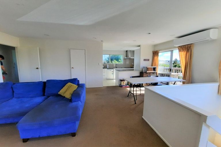 Photo of property in 1/27 Shanaway Rise, Hillcrest, Auckland, 0627