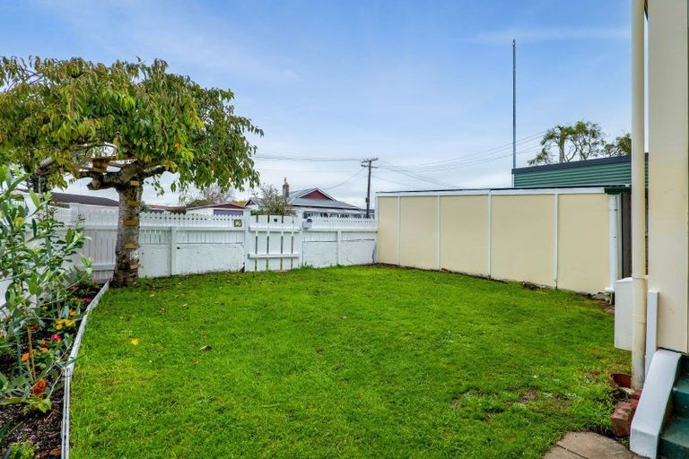Photo of property in 7 Seddon Street, Westown, New Plymouth, 4310