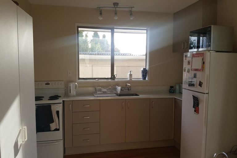 Photo of property in 19b Chipping Lane, Redwood, Christchurch, 8051