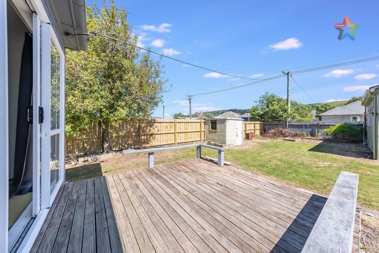 Photo of property in 25 Petherick Street, Taita, Lower Hutt, 5011