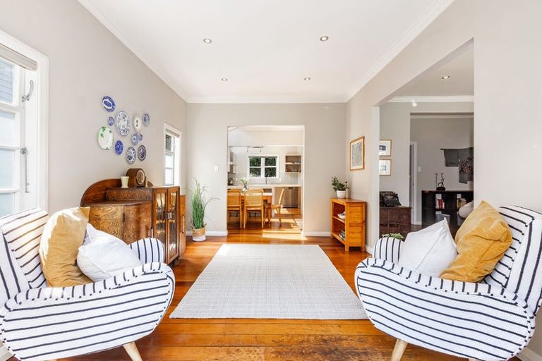 Photo of property in 20 Tuatoru Street, Eastbourne, Lower Hutt, 5013