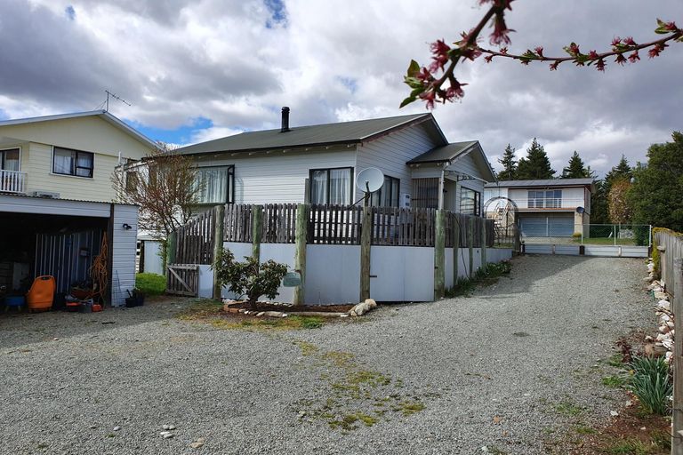 Photo of property in 31 Murray Place, Lake Tekapo, 7999