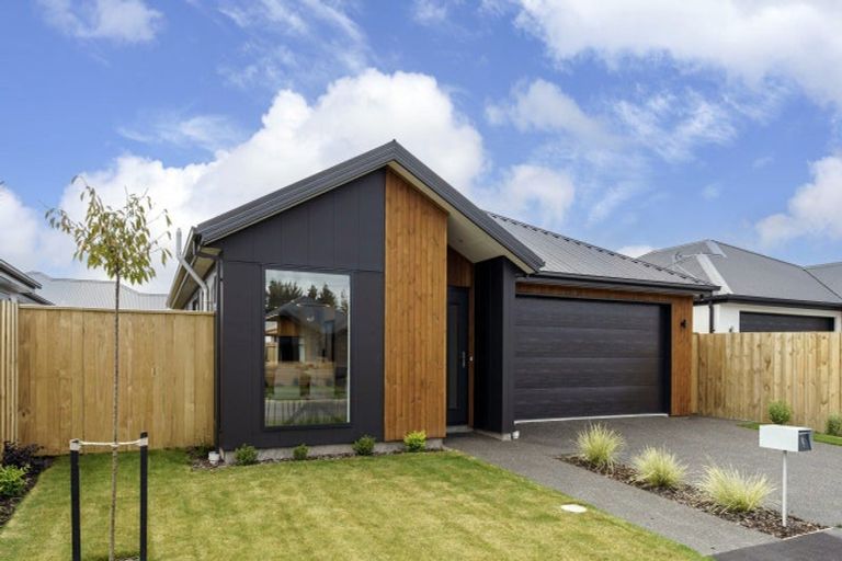 Photo of property in 9 Dallimore Drive, Belfast, Christchurch, 8051